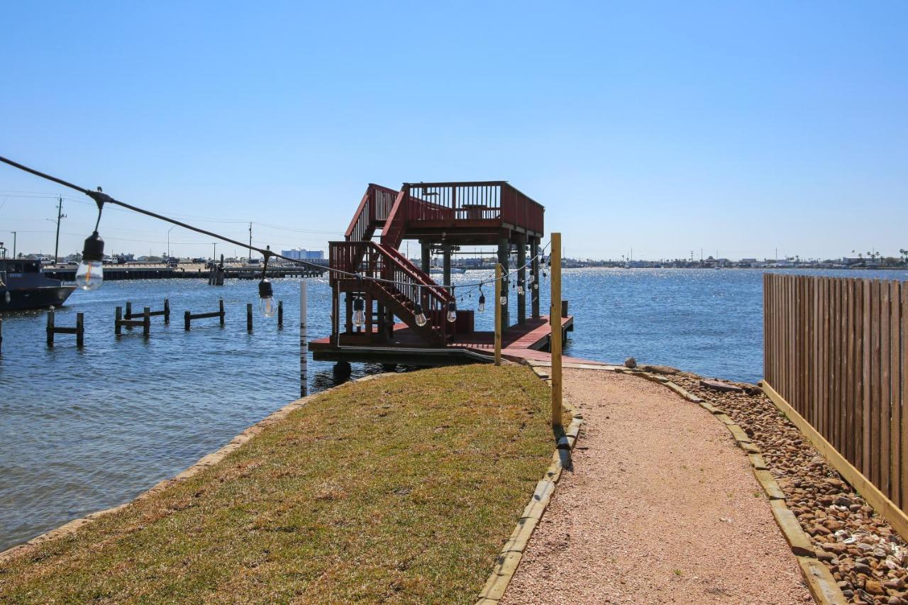 Villa Pool Days And Dock Nights à Galveston Extérieur photo