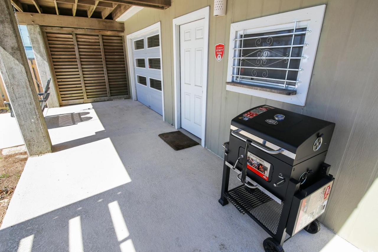 Villa Pool Days And Dock Nights à Galveston Extérieur photo