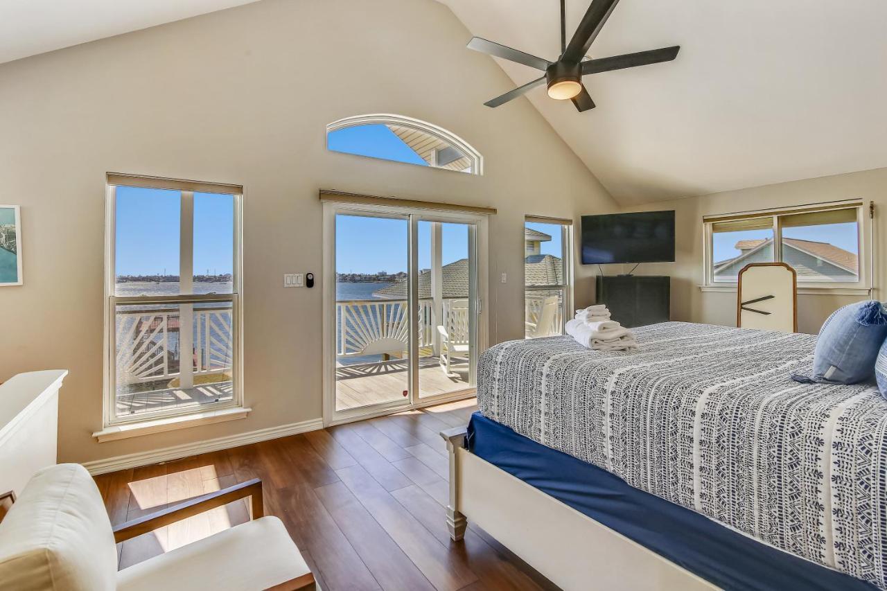 Villa Pool Days And Dock Nights à Galveston Extérieur photo
